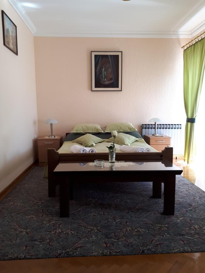 Bac Business Club Selenca Bed & Breakfast エクステリア 写真